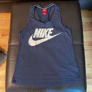 Nike athletic tank top women’s medium